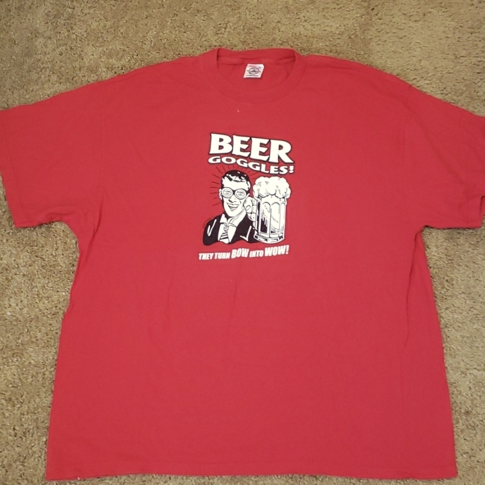 Crew neck humor‎ t-shirt Beer Goggles! They turn from bow to wow red